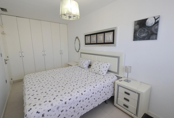 Resale - Apartment - Orihuela Costa - Campoamor