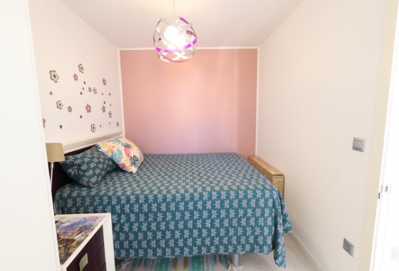 Resale - Apartment - Orihuela Costa - Campoamor
