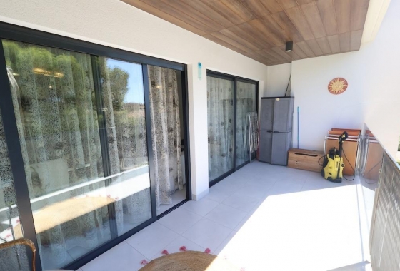 Resale - Apartment - Orihuela Costa - Campoamor