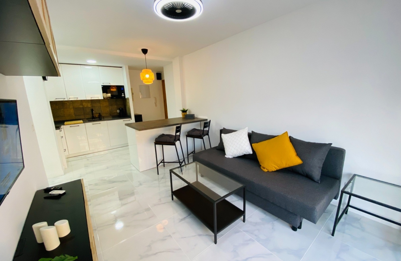 Resale - Apartment - Santa Pola