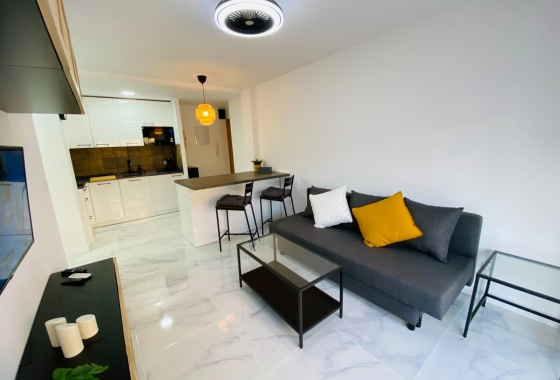 Resale - Apartment - Santa Pola