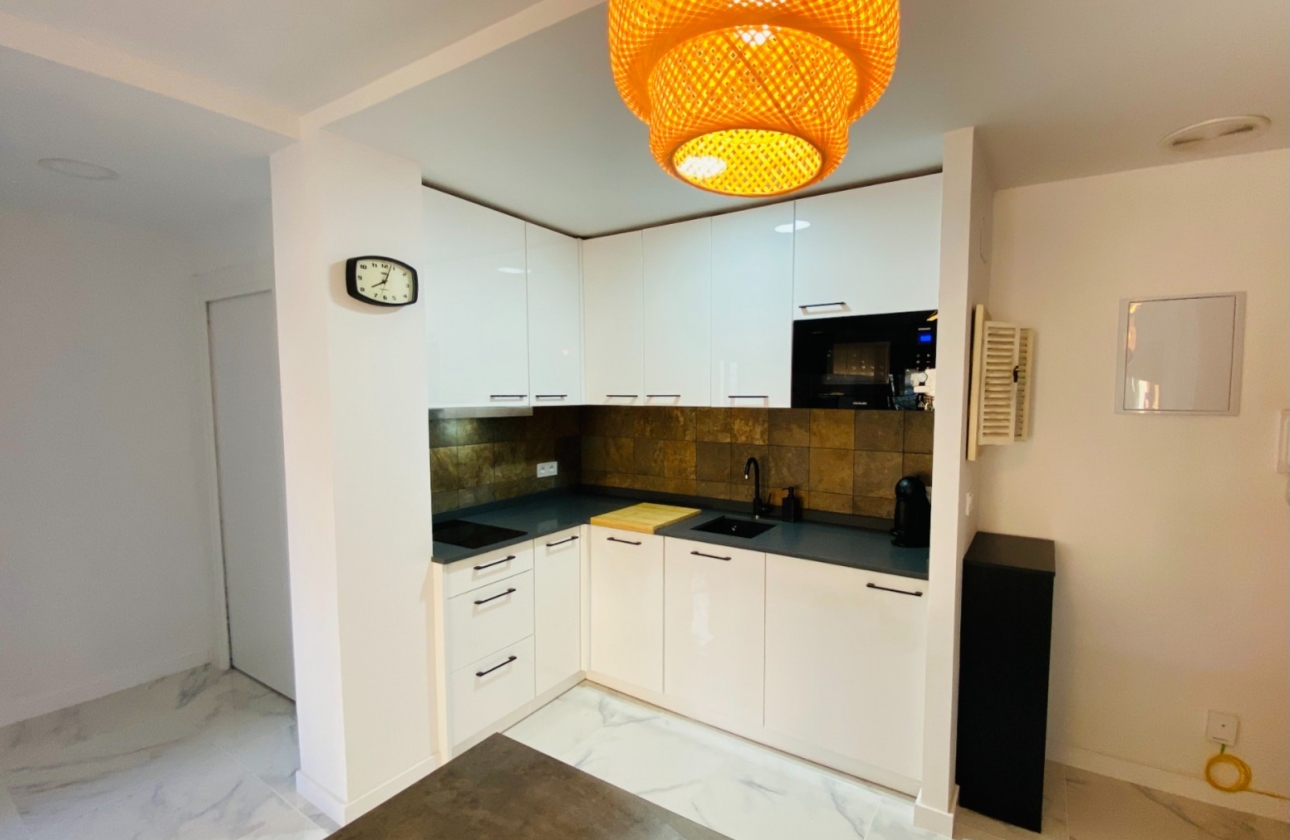 Resale - Apartment - Santa Pola