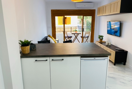 Resale - Apartment - Santa Pola