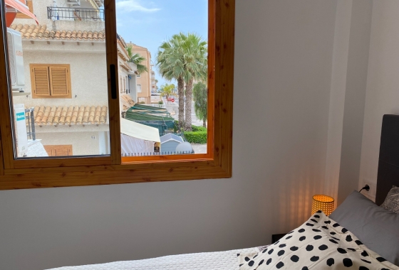 Resale - Apartment - Santa Pola