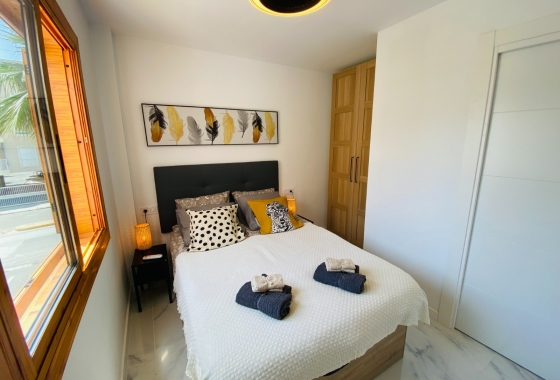 Resale - Apartment - Santa Pola