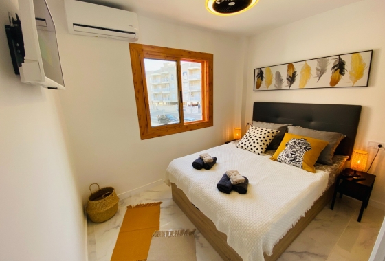 Resale - Apartment - Santa Pola