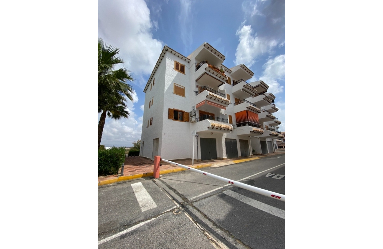 Resale - Apartment - Santa Pola