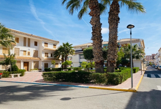 Resale - Apartment - Santa Pola