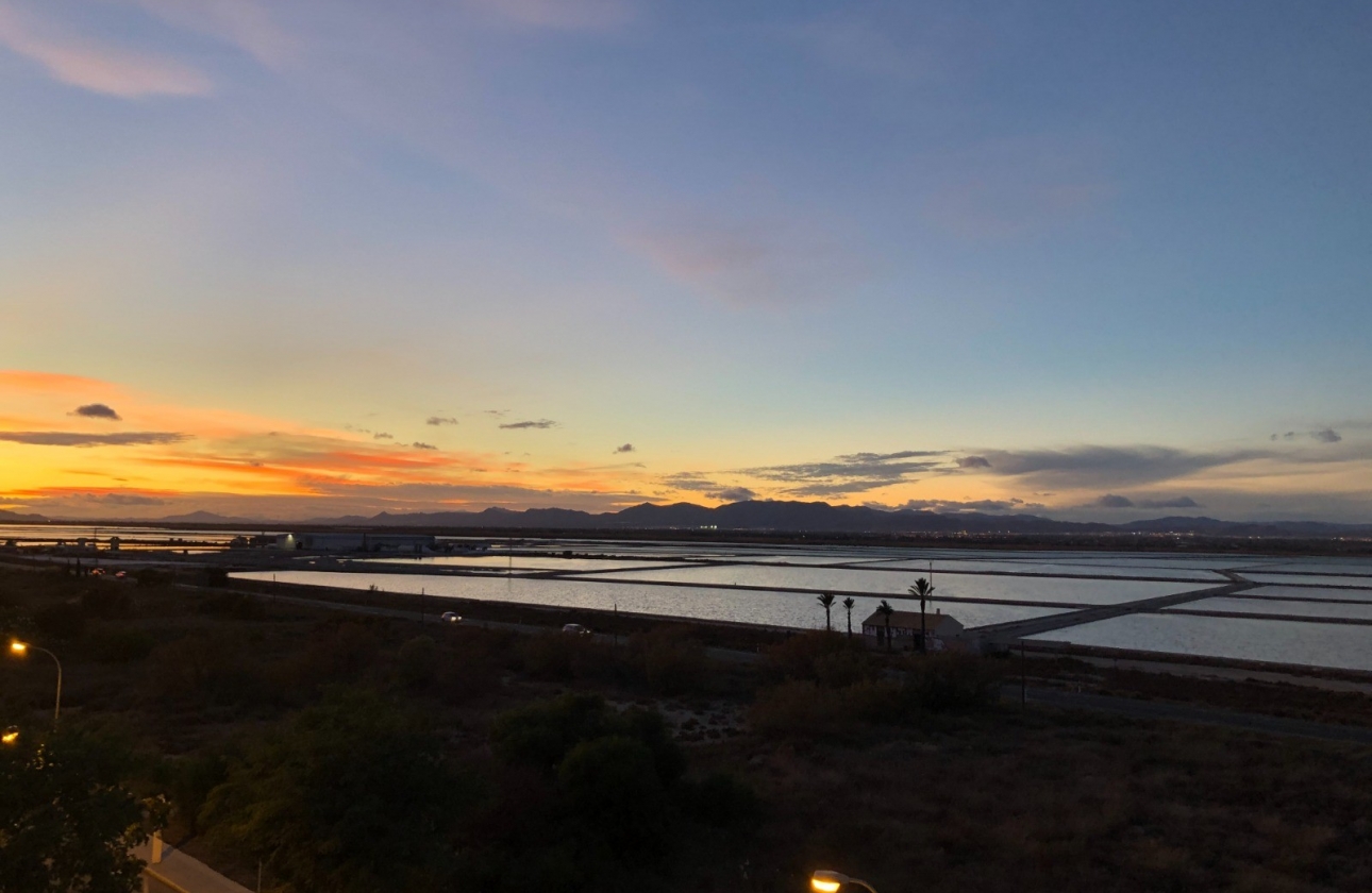 Resale - Apartment - Santa Pola