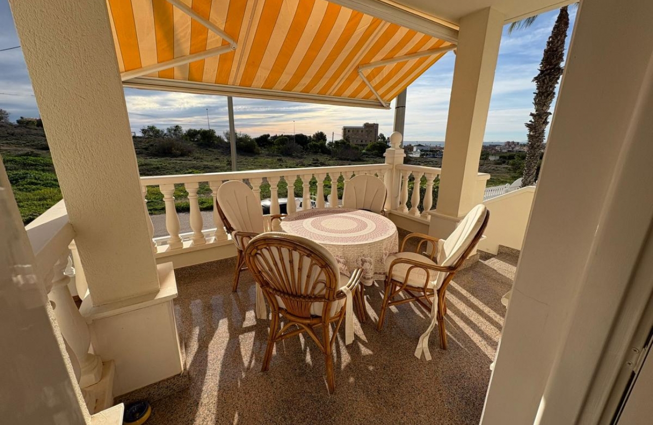 Reventa - Villa - Torrevieja