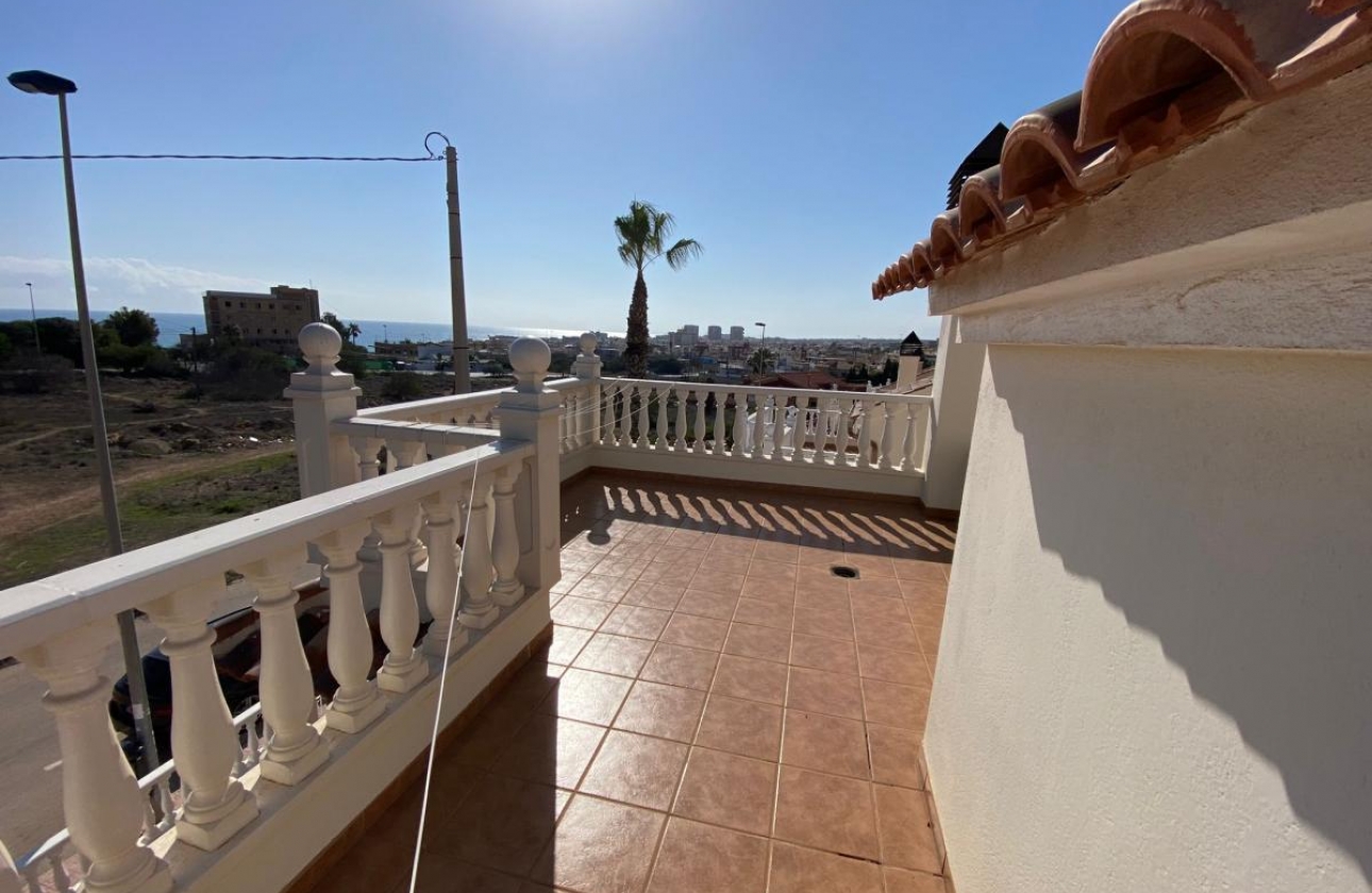 Reventa - Villa - Torrevieja