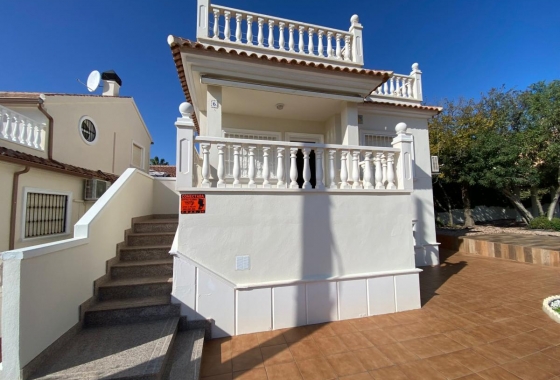 Reventa - Villa - Torrevieja
