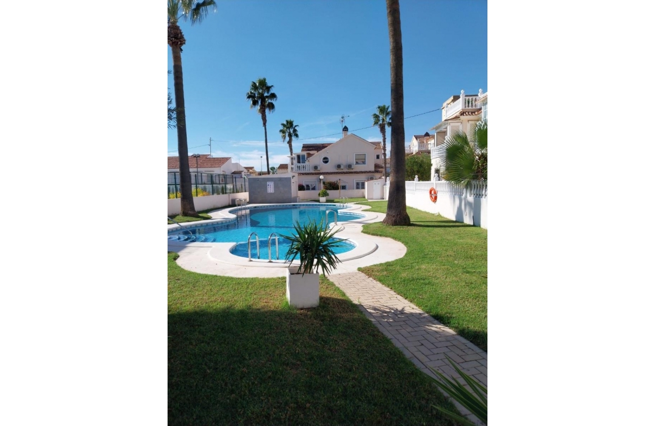 Reventa - Villa - Torrevieja