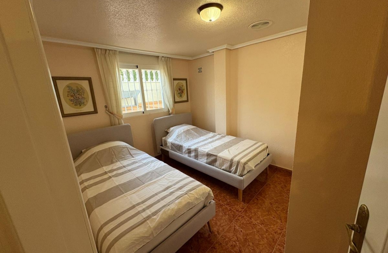Reventa - Villa - Torrevieja
