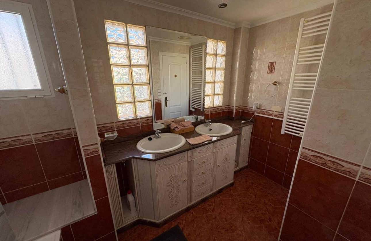 Reventa - Villa - Torrevieja