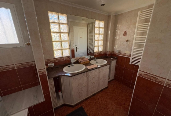 Reventa - Villa - Torrevieja