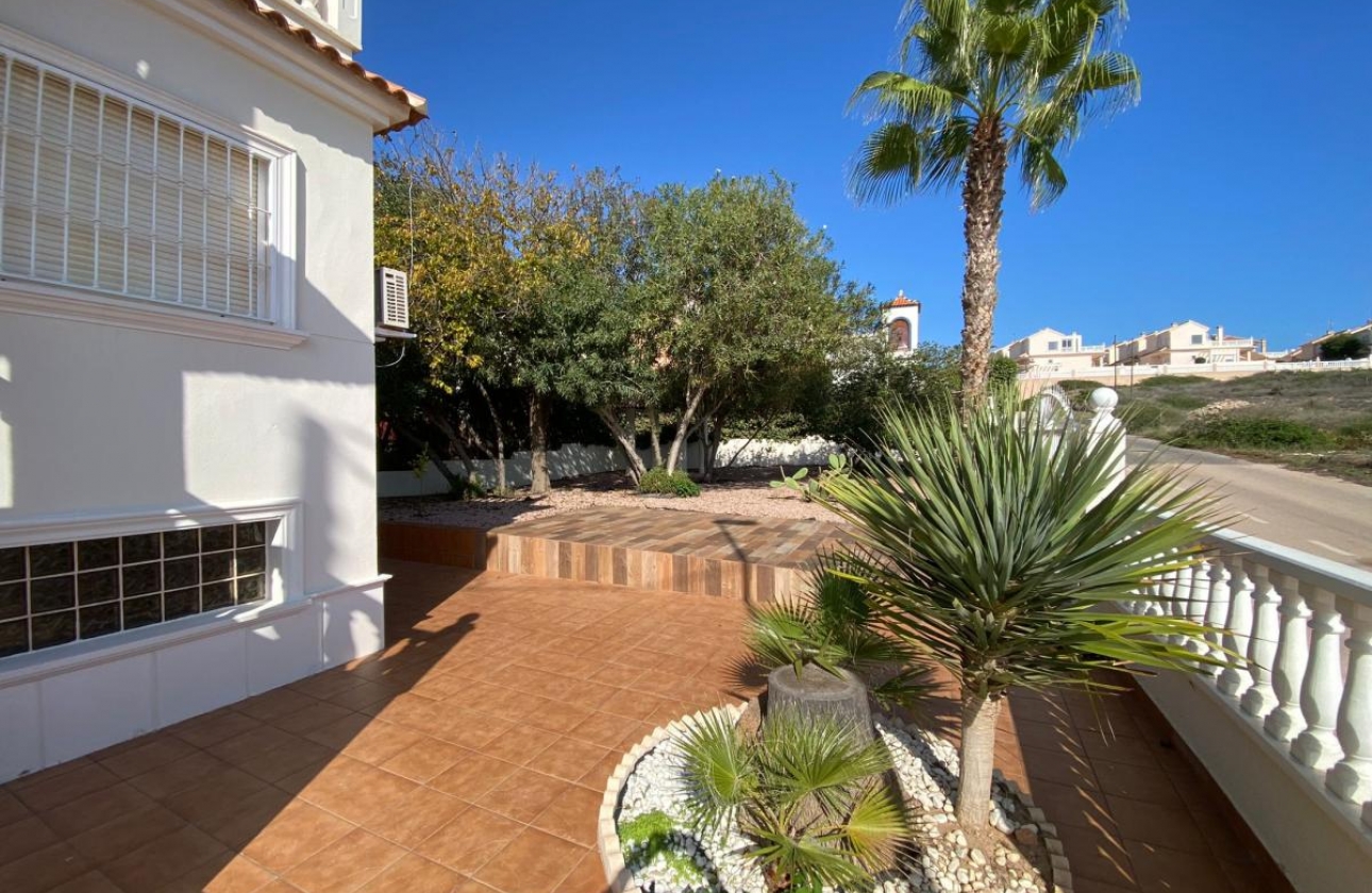 Reventa - Villa - Torrevieja