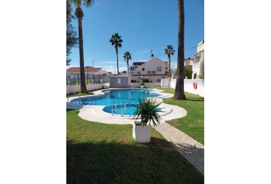 Reventa - Villa - Torrevieja