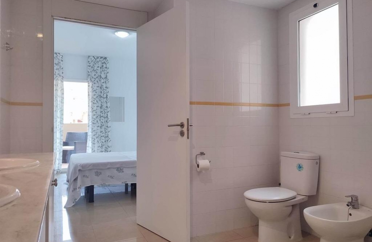 Resale - Apartment - Orihuela Costa - Punta Prima