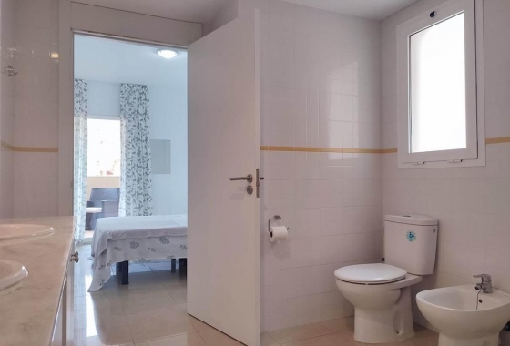 Resale - Apartment - Orihuela Costa - Punta Prima