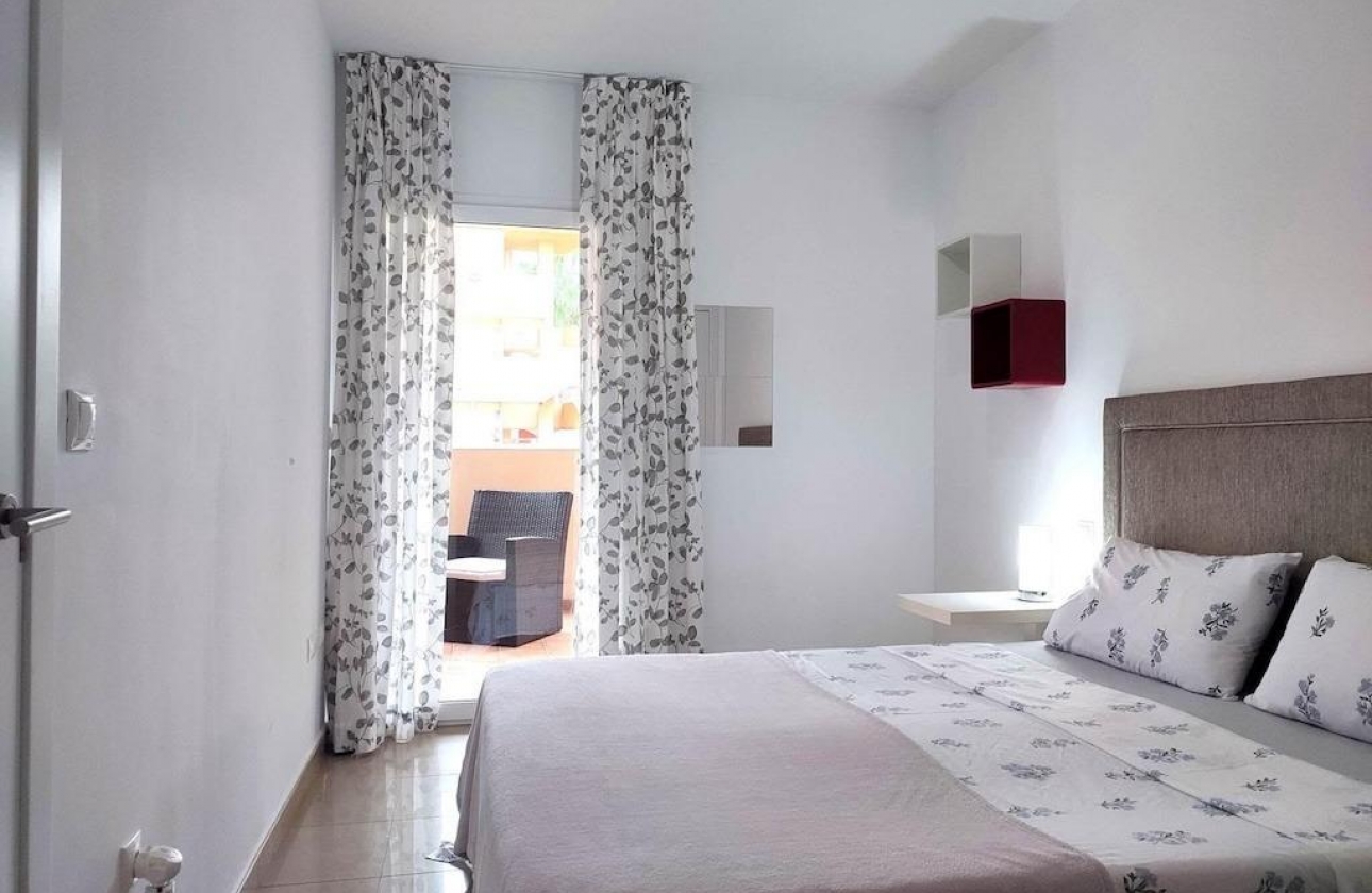Resale - Apartment - Orihuela Costa - Punta Prima