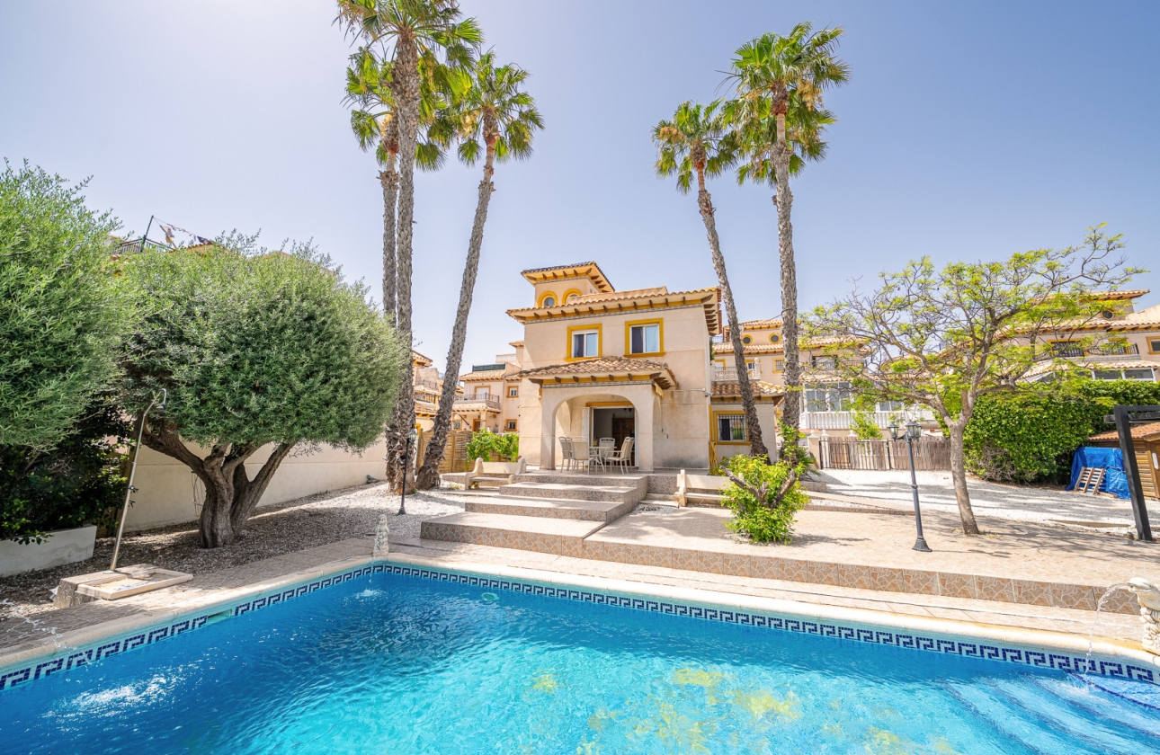 Reventa - Villa - Orihuela Costa - Playa Flamenca