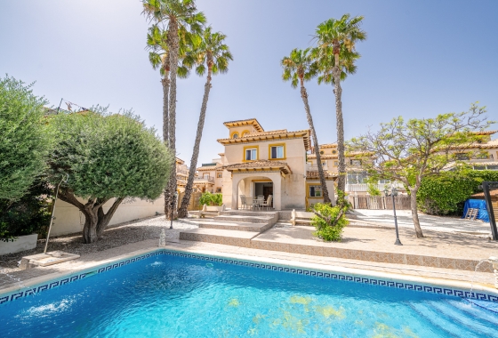 Reventa - Villa - Orihuela Costa - Playa Flamenca