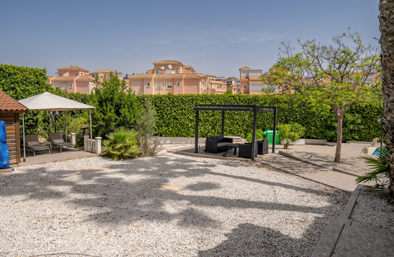 Reventa - Villa - Orihuela Costa - Playa Flamenca