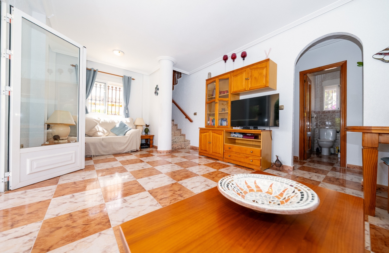 Reventa - Villa - Orihuela Costa - Playa Flamenca