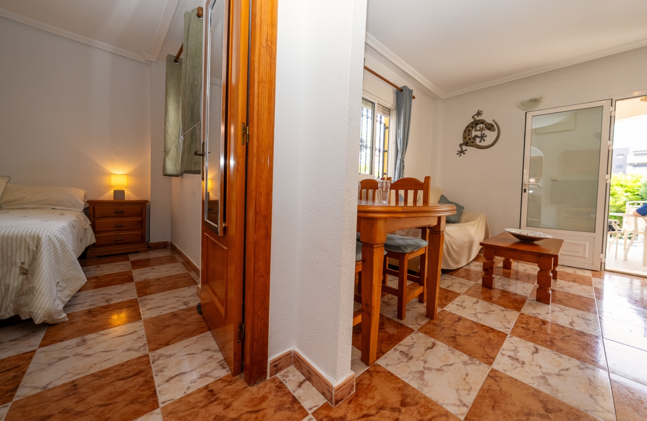 Reventa - Villa - Orihuela Costa - Playa Flamenca