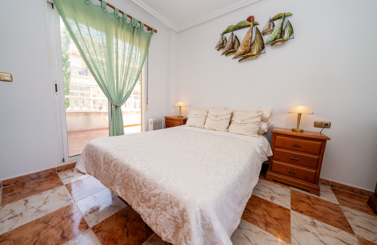Reventa - Villa - Orihuela Costa - Playa Flamenca