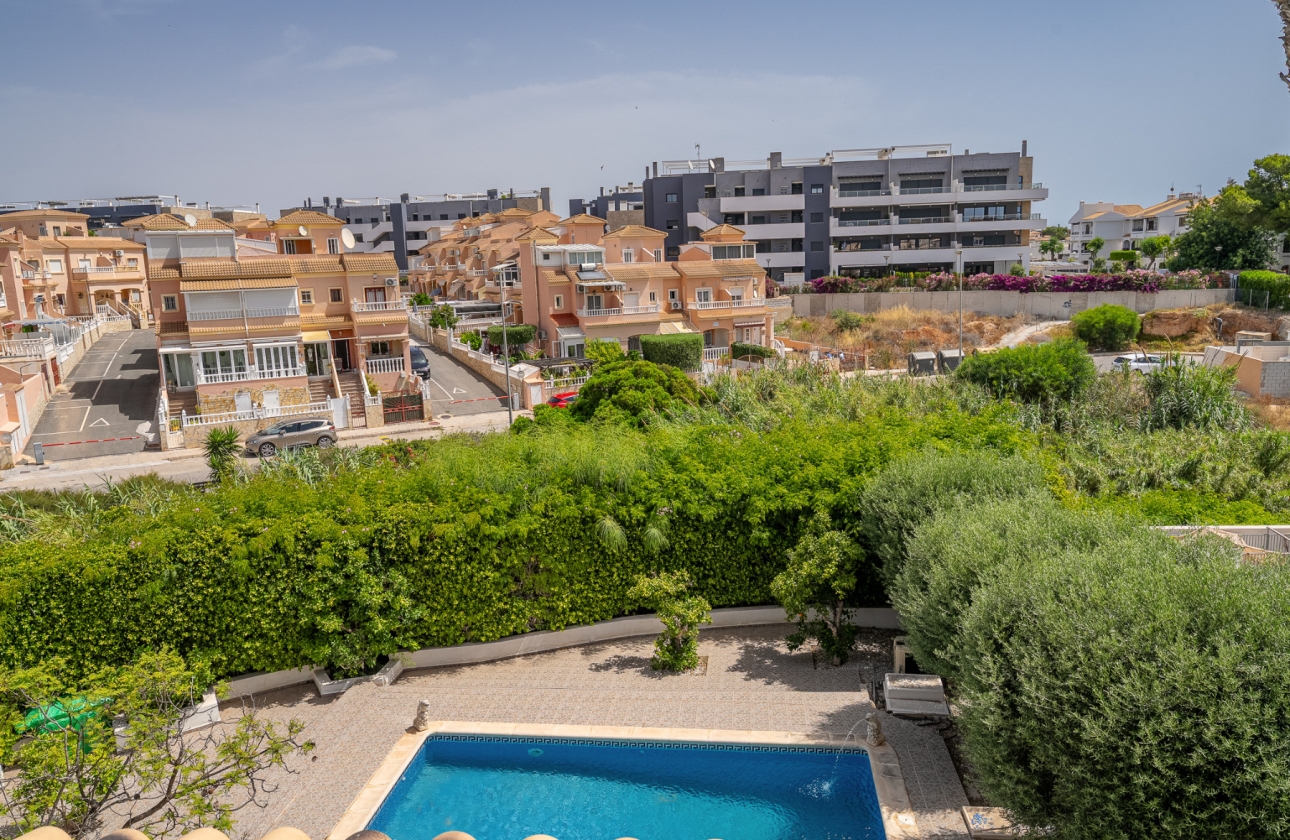 Reventa - Villa - Orihuela Costa - Playa Flamenca