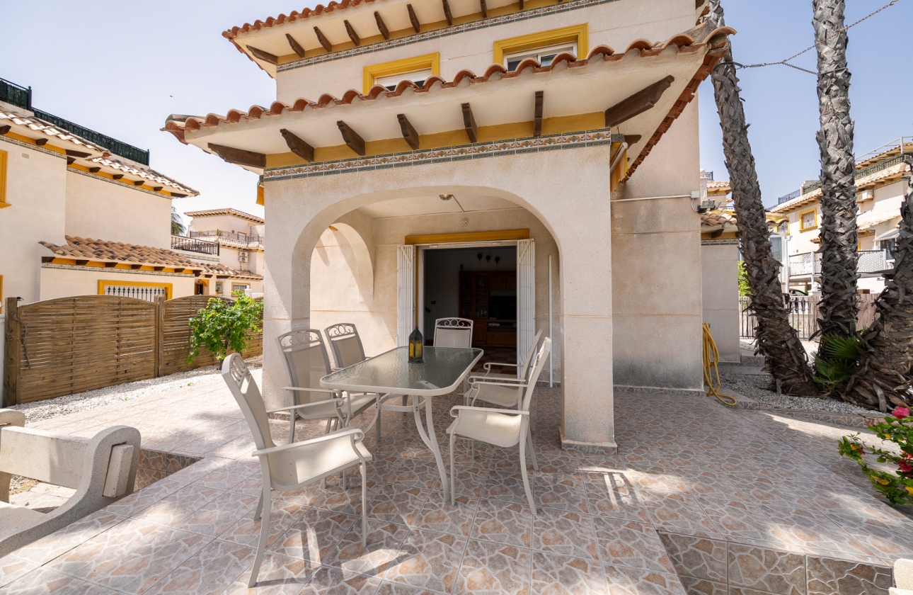 Reventa - Villa - Orihuela Costa - Playa Flamenca