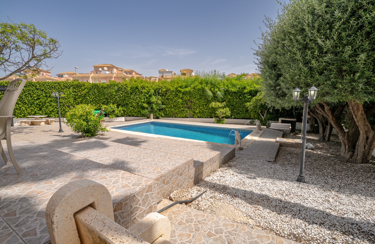 Reventa - Villa - Orihuela Costa - Playa Flamenca