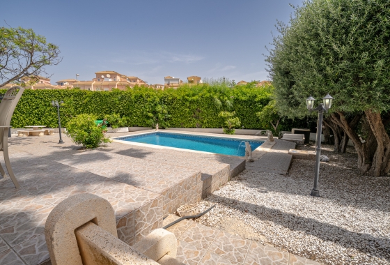 Reventa - Villa - Orihuela Costa - Playa Flamenca