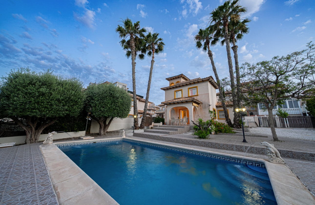 Reventa - Villa - Orihuela Costa - Playa Flamenca