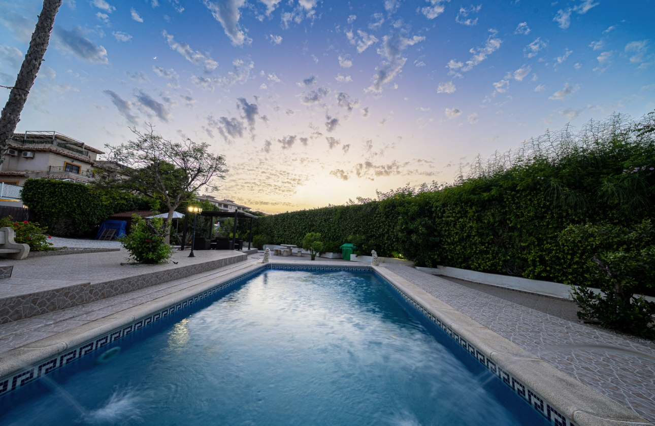 Reventa - Villa - Orihuela Costa - Playa Flamenca