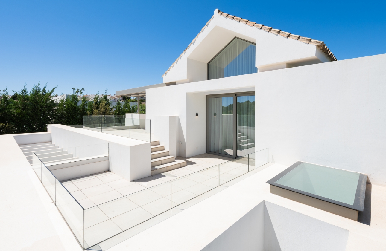 Obra nueva - Villa - Estepona