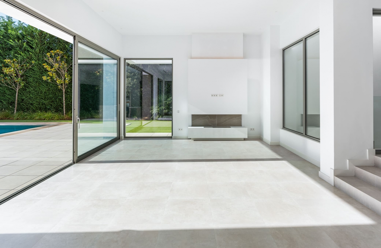 Obra nueva - Villa - Estepona