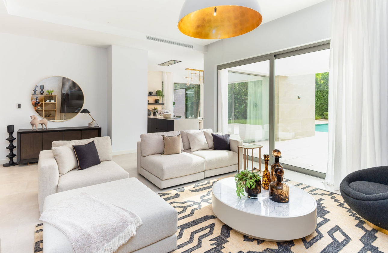 Obra nueva - Villa - Estepona