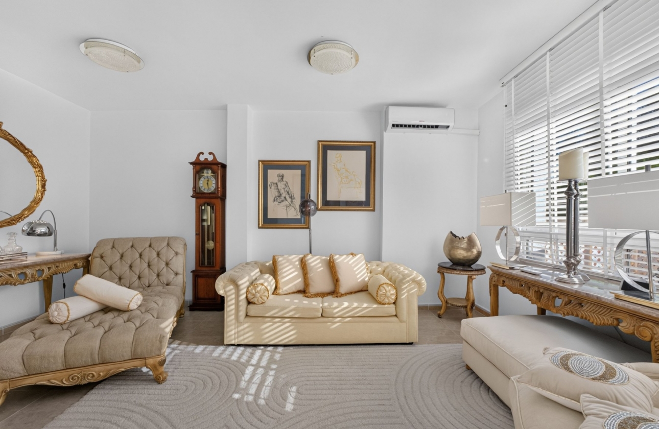 Resale - Duplex - Bigastro