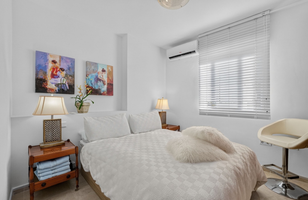 Resale - Duplex - Bigastro