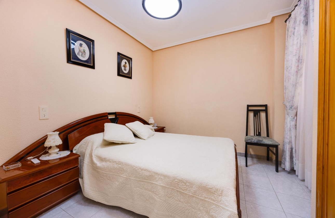 Resale - Apartment - Torrevieja - Playa del Cura