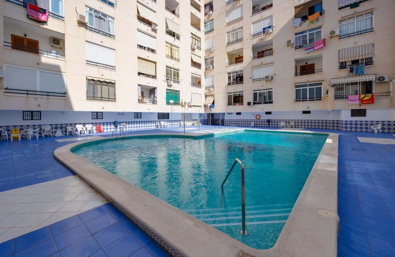Resale - Apartment - Torrevieja - Playa del Cura