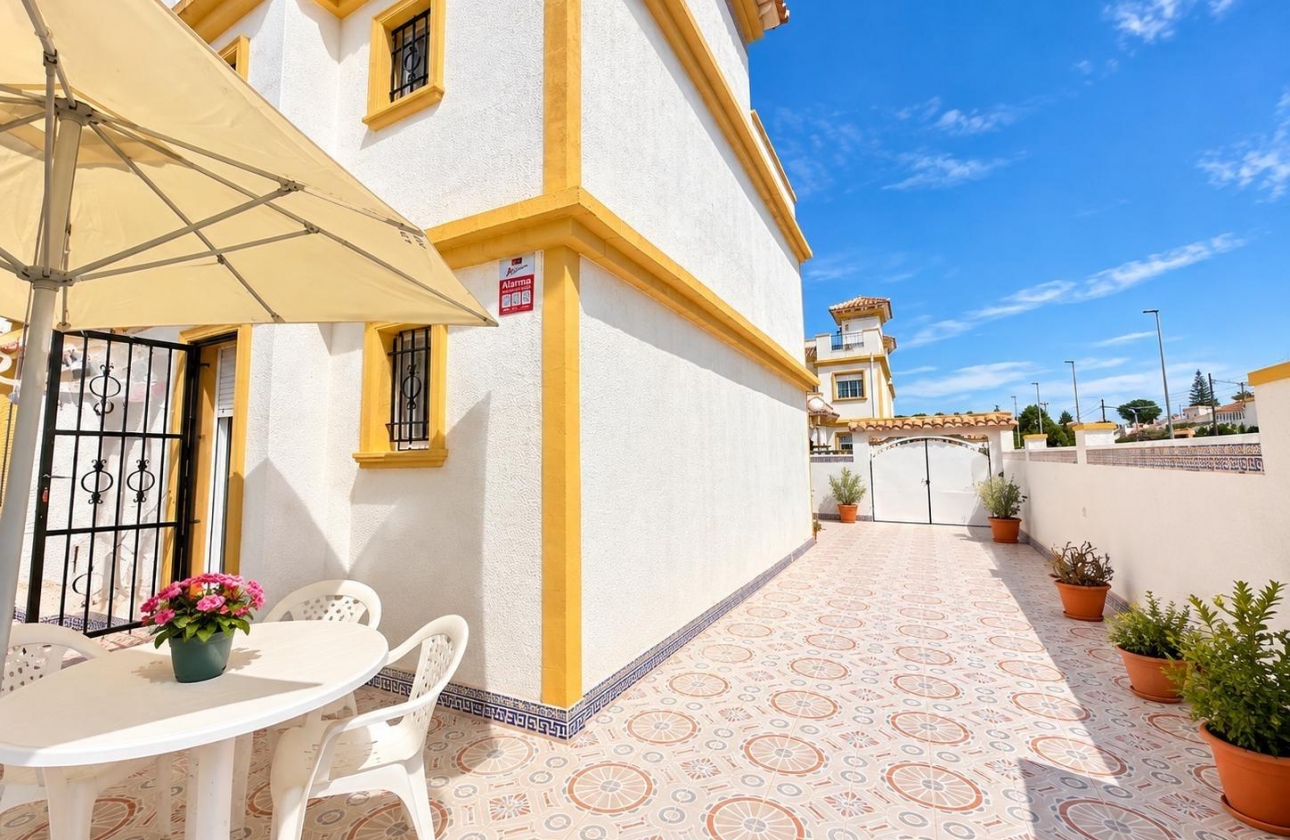 Reventa - Adosado - Torrevieja - El limonar