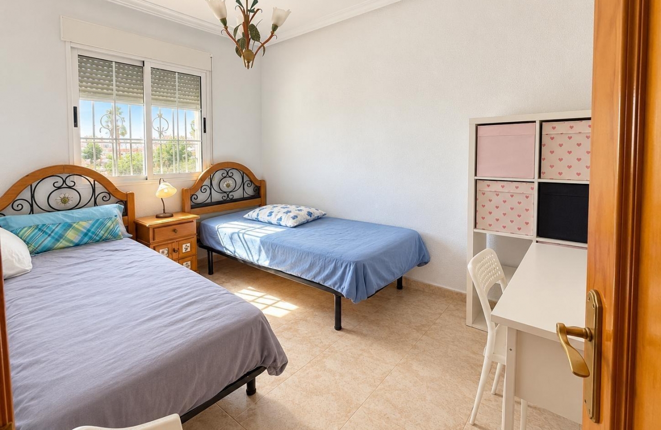 Reventa - Adosado - Torrevieja - El limonar