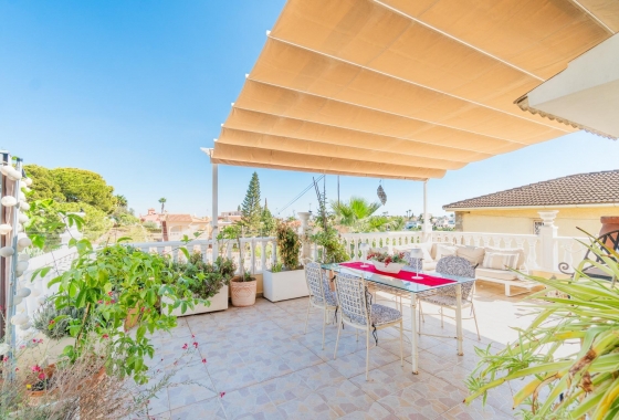Reventa - Villa - Orihuela Costa - Los Balcones