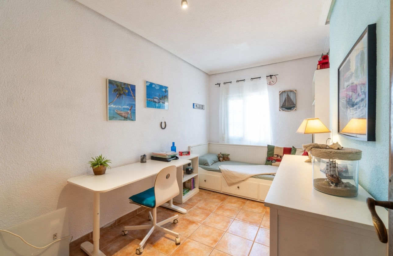 Reventa - Villa - Orihuela Costa - Los Balcones