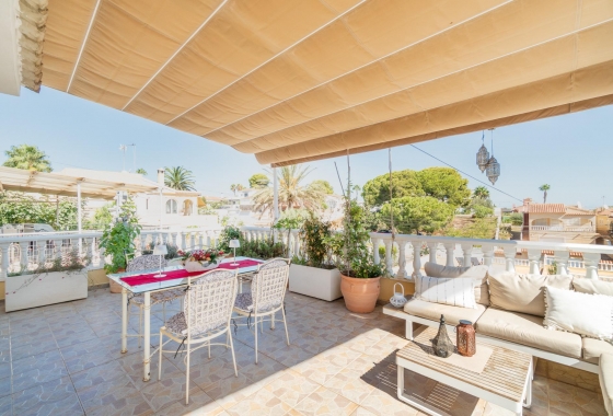 Reventa - Villa - Orihuela Costa - Los Balcones