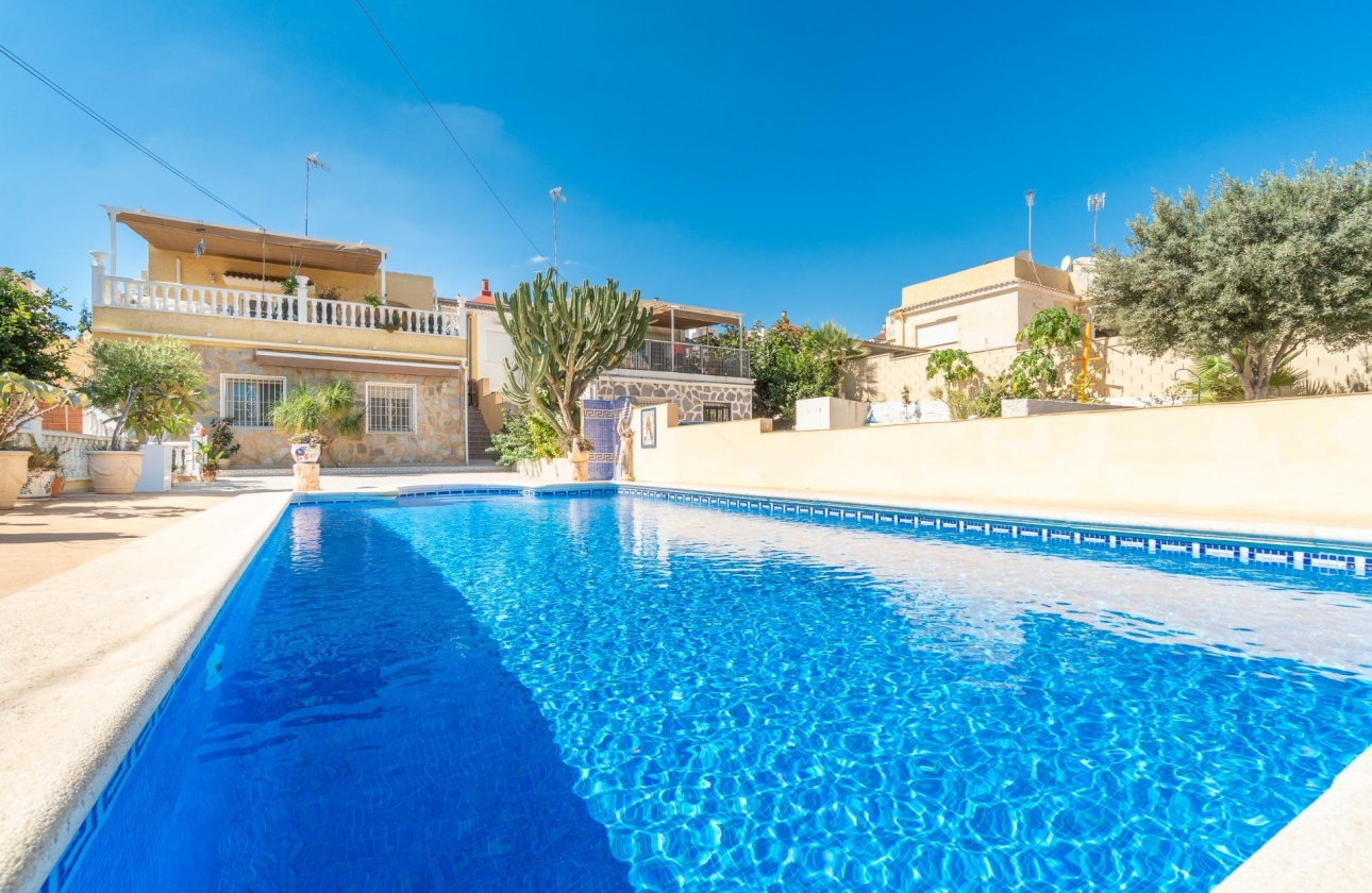 Reventa - Villa - Orihuela Costa - Los Balcones